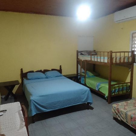 Casa De Huespedes En Посадас Екстериор снимка