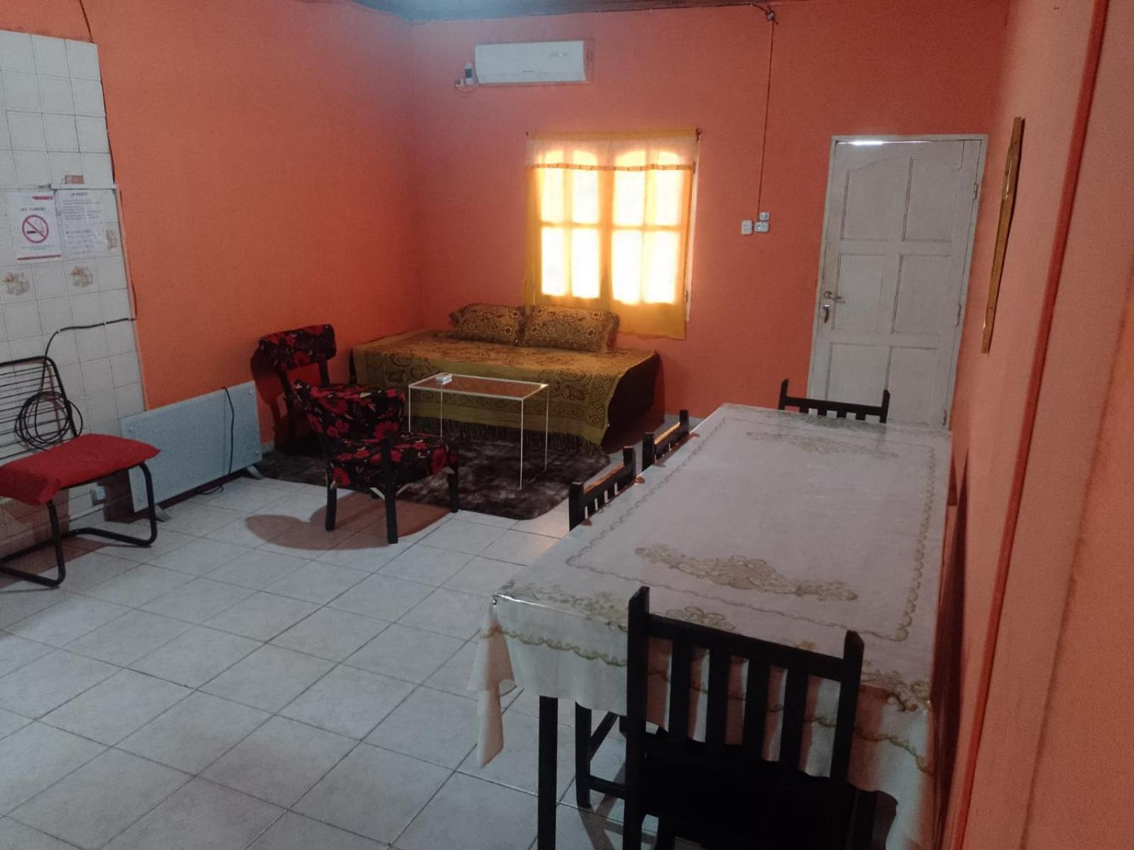 Casa De Huespedes En Посадас Екстериор снимка
